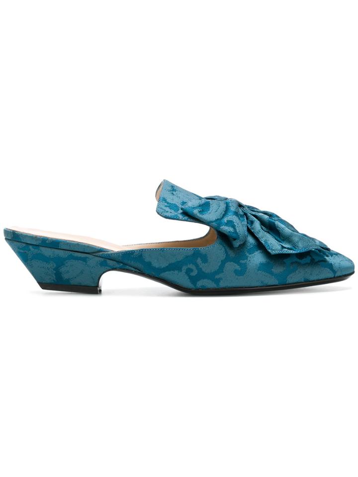 Les Chaussons De La Belle Brocade Bow Mules - Blue