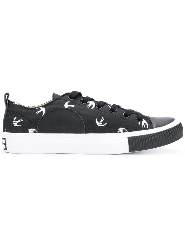 Mcq Alexander Mcqueen Swallow Low-top Sneakers - Black