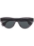 Burberry Eyewear Cat Eye Sunglasses - Black