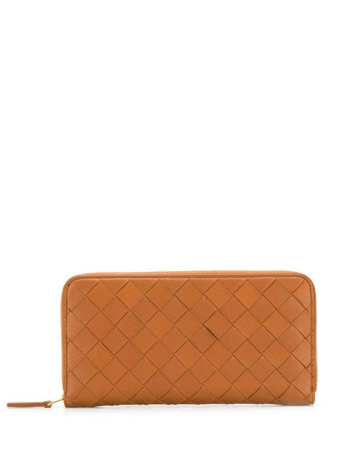 Bottega Veneta Zip-around Wallet In Maxi Intrecciato - Neutrals