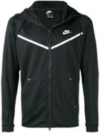 Nike Longsleeved Zipped Sport Jacket - Black