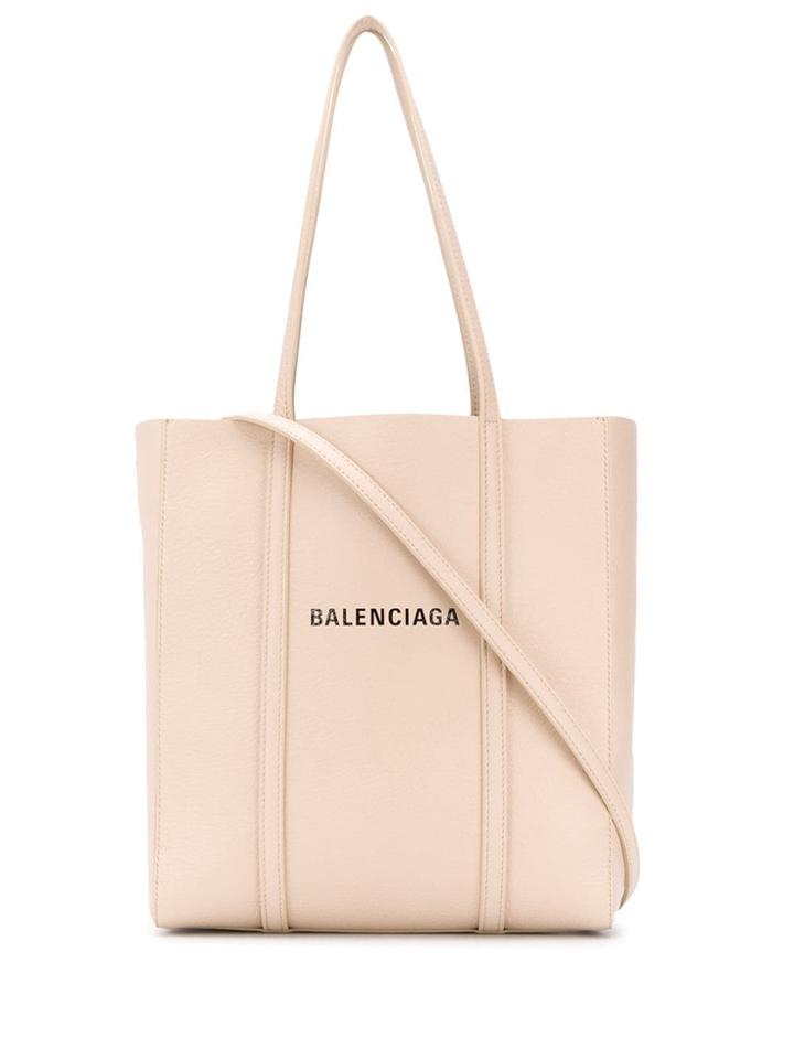 Balenciaga Everyday Toe Bag Xs - Neutrals