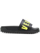 Versus Logo Print Pool Slides - Black