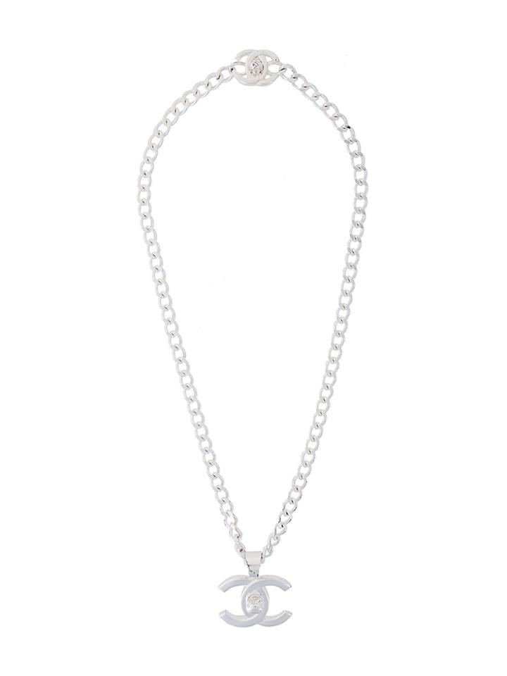 Chanel Vintage Turnlock Pendant Necklace - Metallic