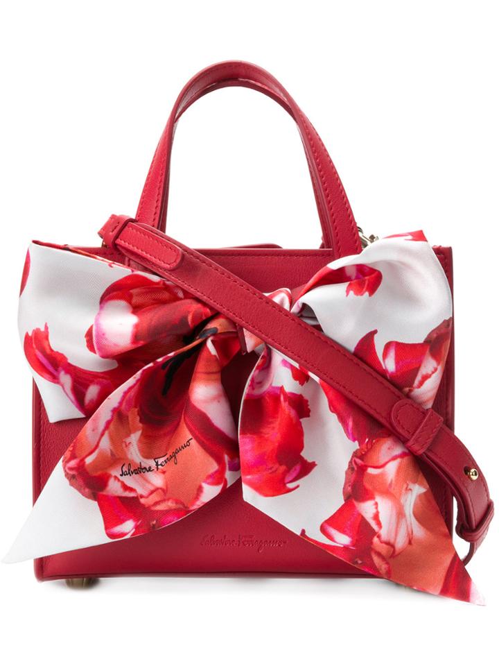 Salvatore Ferragamo Oversized Ribbon Front Shoulder Bag - Red