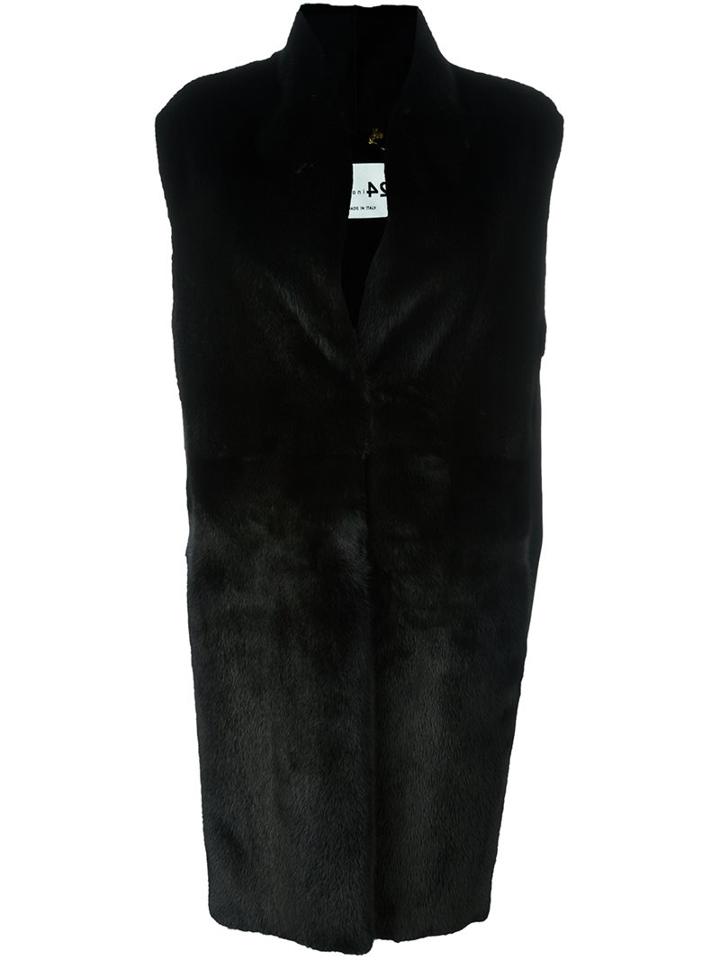 Manzoni 24 Sleeveless Fur Coat