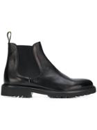 Doucal's Classic Flat Chelsea Boots - Black