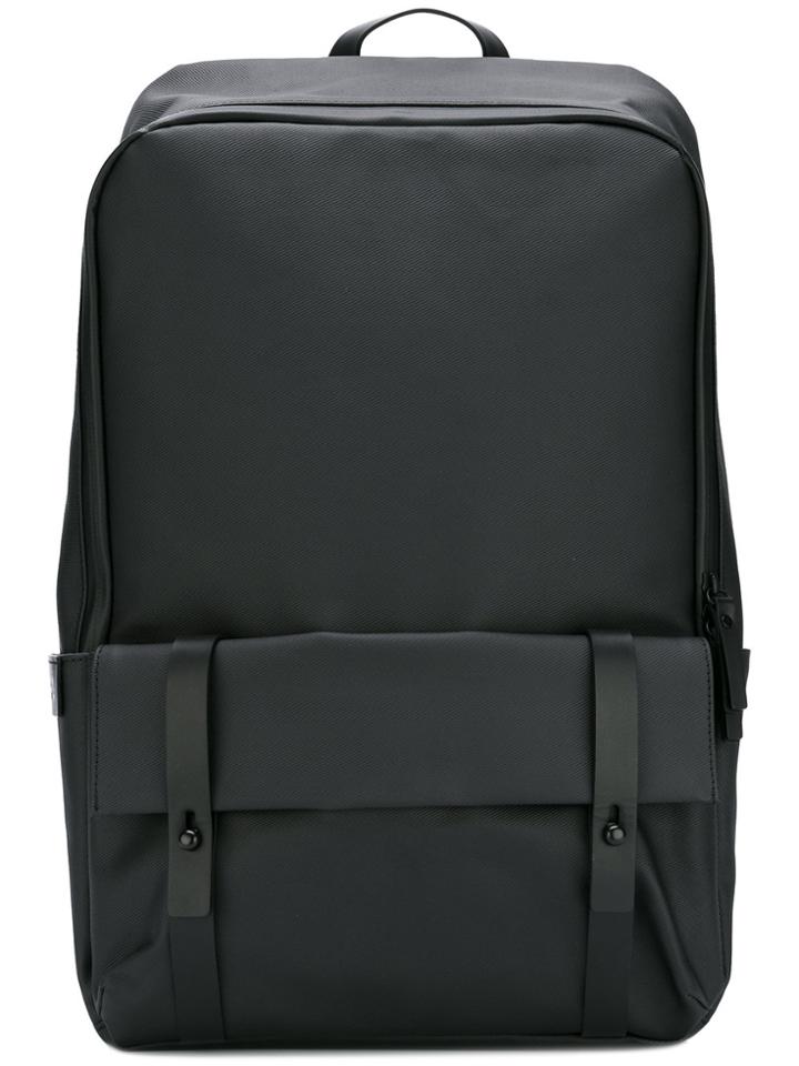 Gear3 Front Pocket Backpack - Black