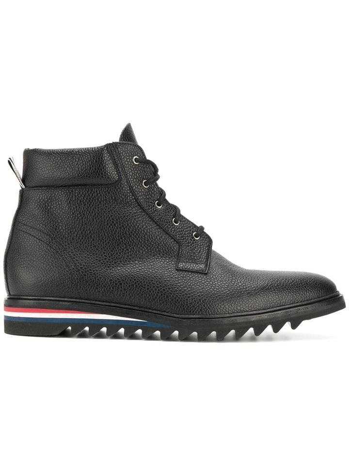 Thom Browne Cropped Blucher Boot In Pebble Grain Leather - Black