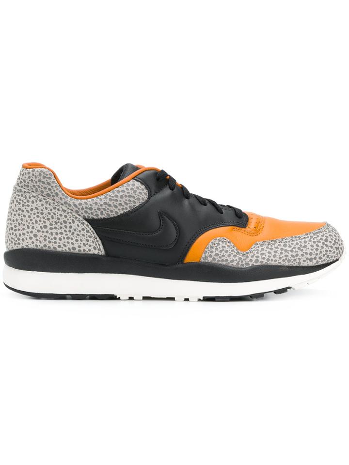 Nike Air Safari Sneakers - Yellow & Orange