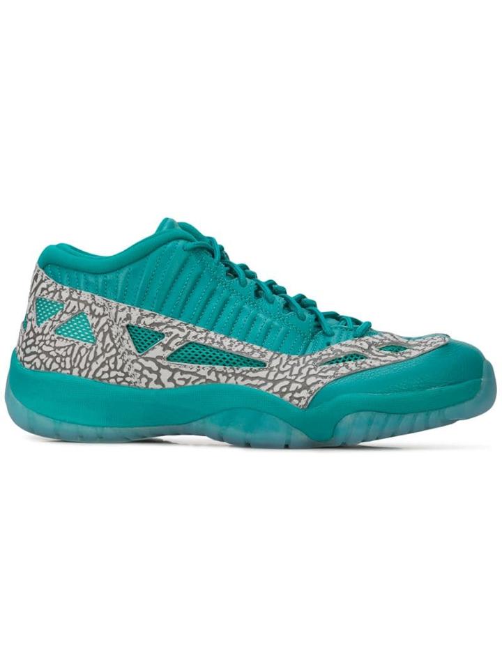 Jordan Air Jordan 11 Low Ie Sneakers - Black