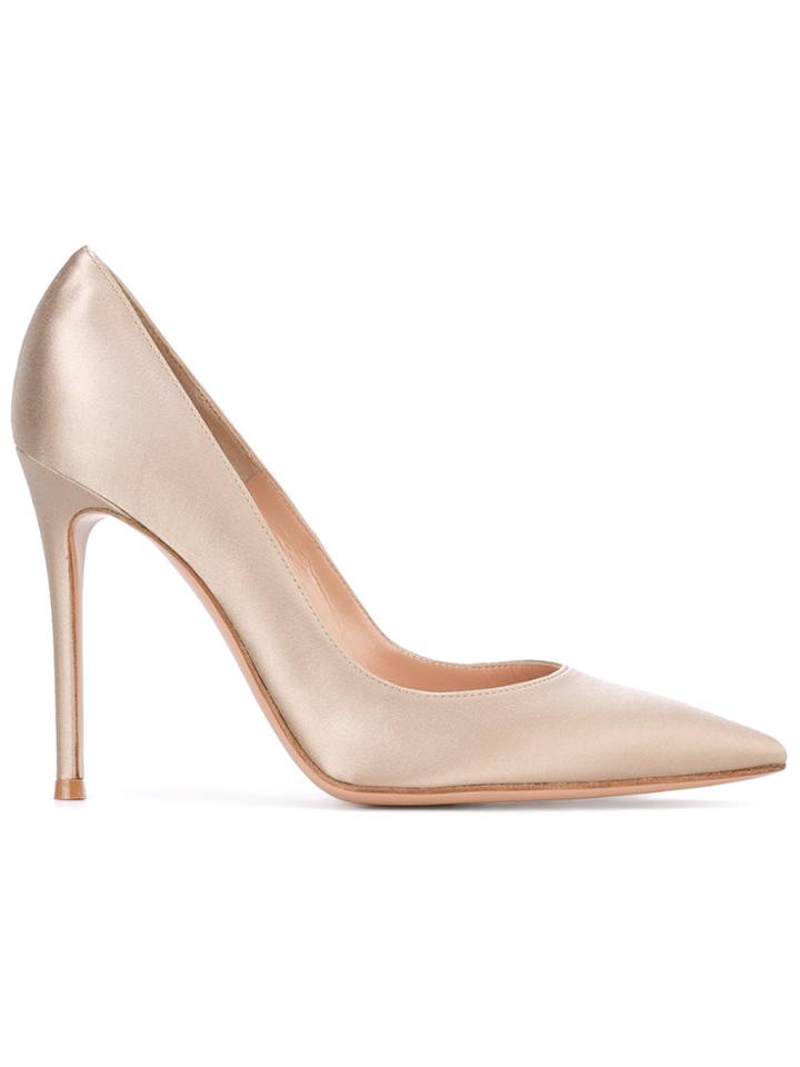 Gianvito Rossi Classic Pointy Toe Pumps - Nude & Neutrals