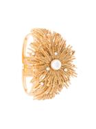 Oscar De La Renta Pearl Bust Cuff - Metallic