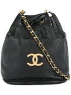 Chanel Vintage Cc Drawstring Bag - Black