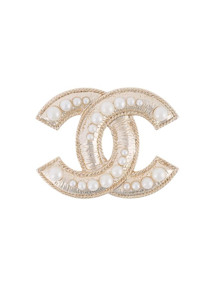 Chanel Vintage Faux Pearl Embellished Brooch