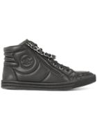 Chanel Vintage Cc Sneakers Shoes - Black