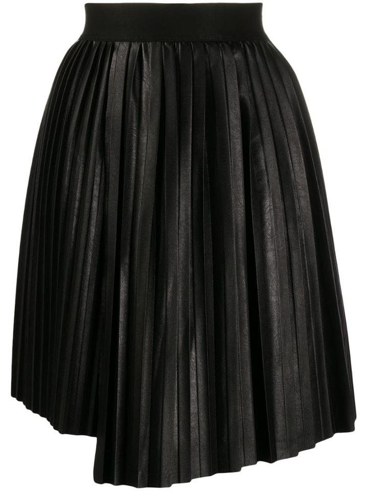 Nude Pleated Mini Skirt - Black