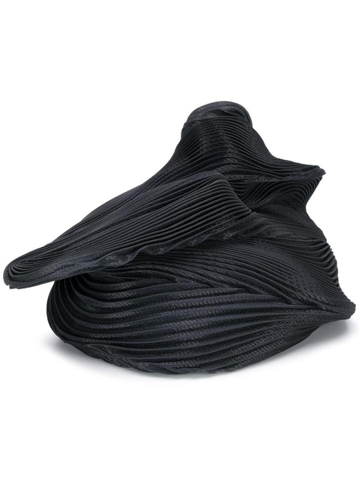 Issey Miyake Pleated Deformed Hat - Blue