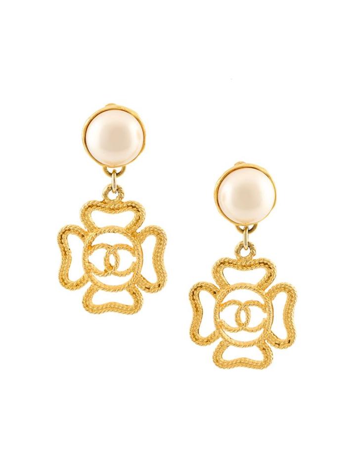 Chanel Vintage Four Leaf Clover Clip On Earrings, Women's, Metallic