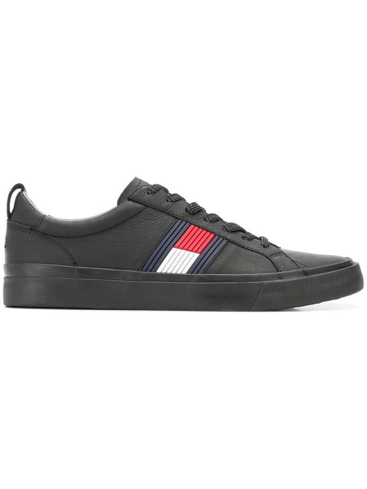 Tommy Hilfiger Low Top Logo Sneakers - Black