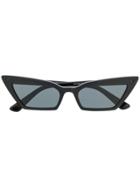 Vogue Eyewear X Gigi Hadid Cat-eye Frame Sunglasses - Black