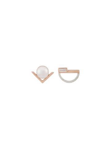 Kova Asymmetric Stud Earrings - Metallic