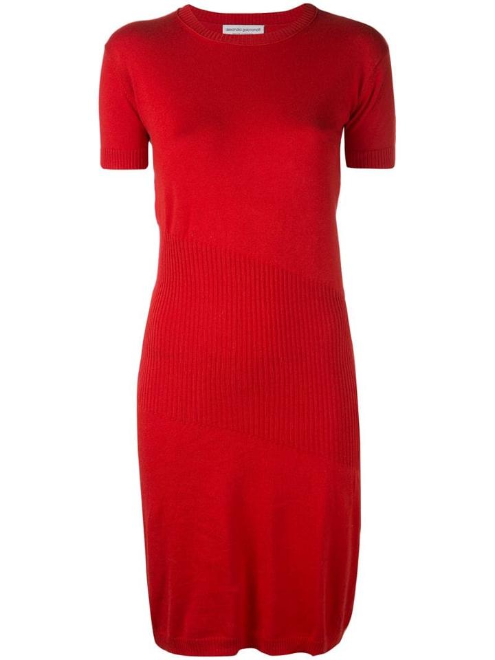 Alexandra Golovanoff - Red