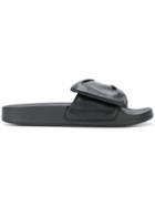 Robert Clergerie Wendy Waterproof Bow Slider - Black
