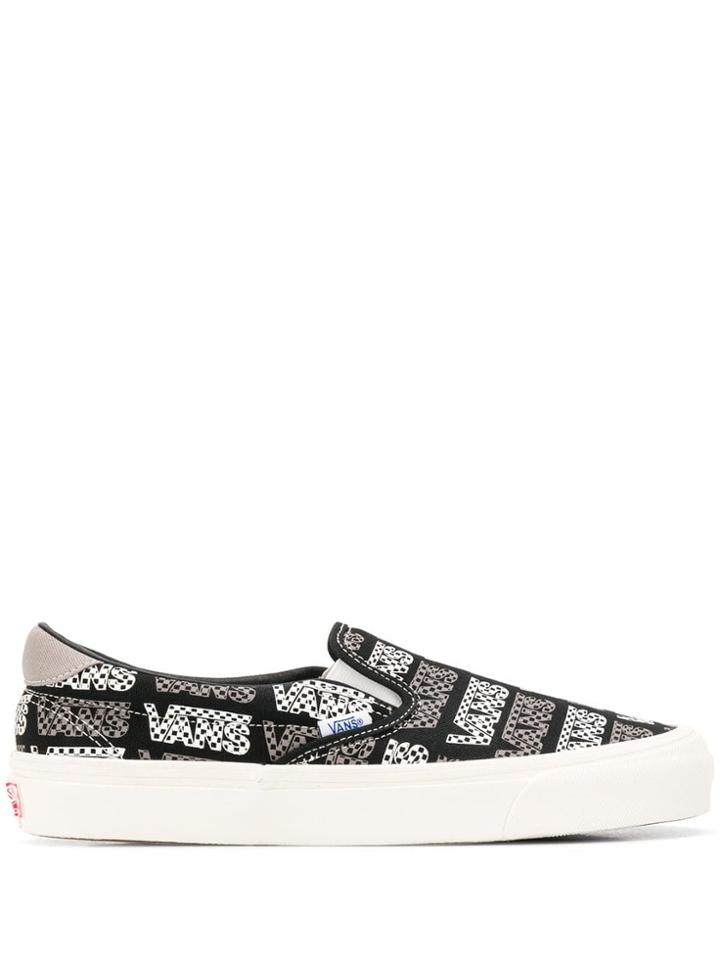 Vans Logo Slip-on Sneakers - Black