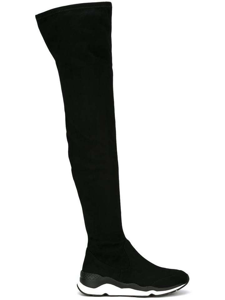 Ash 'miracle' Boots