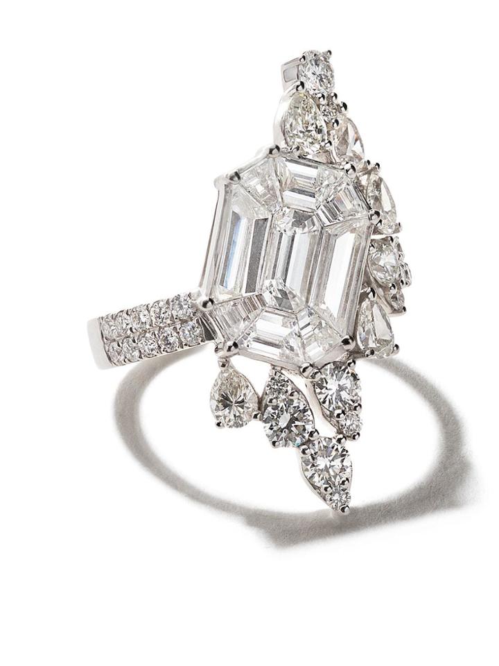 As29 18kt White Gold Illusion Large Asymmetrical Diamond Ring - Silver
