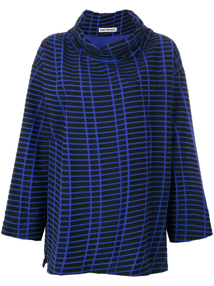 Issey Miyake Oversized Sweatshirt - Blue