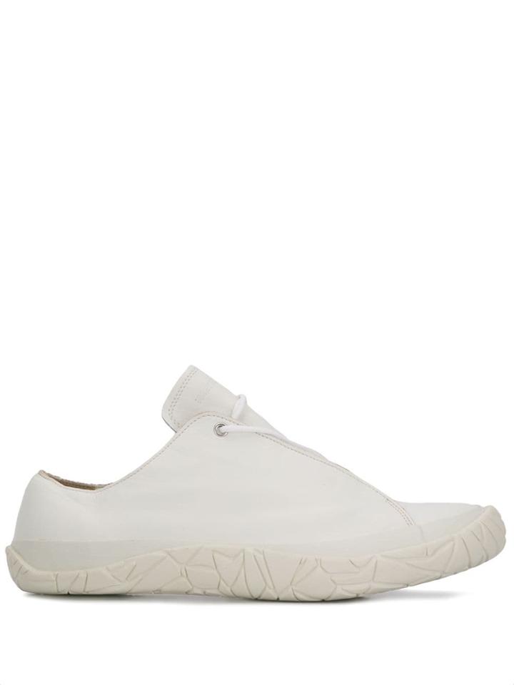 Issey Miyake Men Flat Sole Sneakers - White