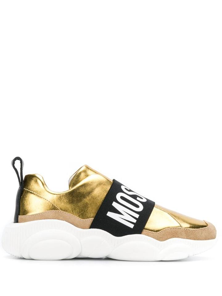 Moschino Contrasting Panel Logo Sneakers - Gold