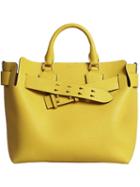 Burberry The Medium Leather Belt Bag - Yellow