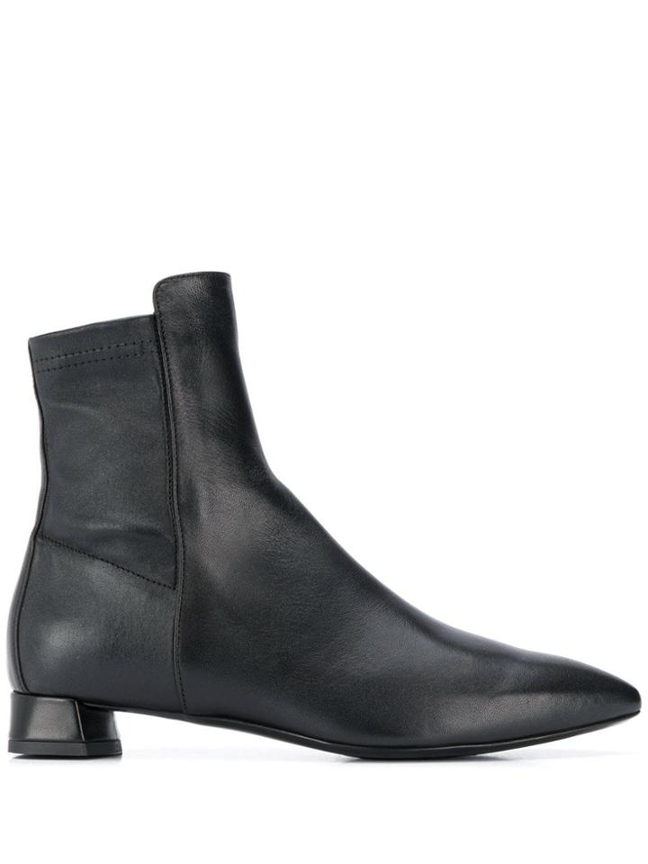 Agl D530510bck06891013 - Black