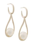 Salvatore Ferragamo Baroque Pearl Earrings - Gold