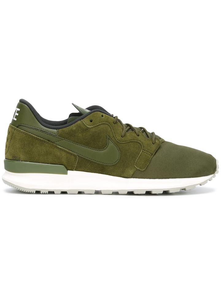 Nike Air Berwuda Premium Sneakers - Green