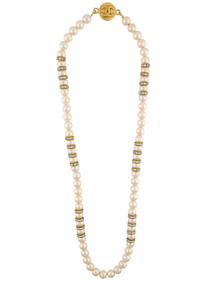 Chanel Vintage Pearl And Rhinestone Necklace - White