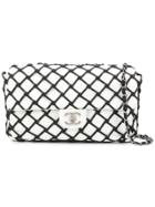 Chanel Vintage Mesh Effect Shoulder Bag - Black