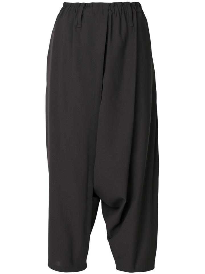 132 5. Issey Miyake Drop Crotch Cropped Pants - Grey