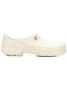 032c Croc Clogs - White