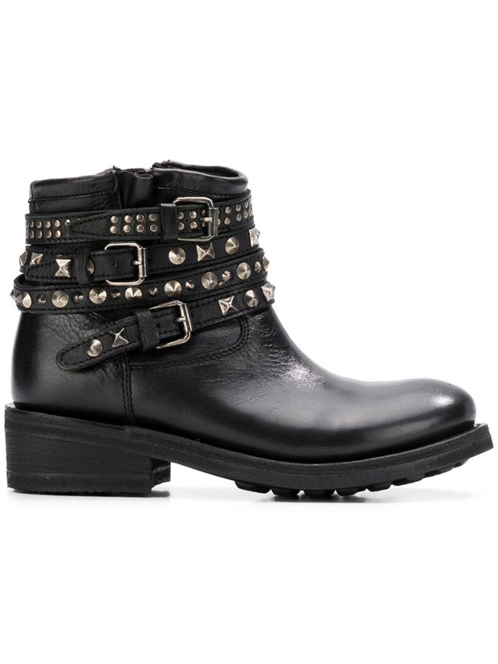 Ash Tatum02black