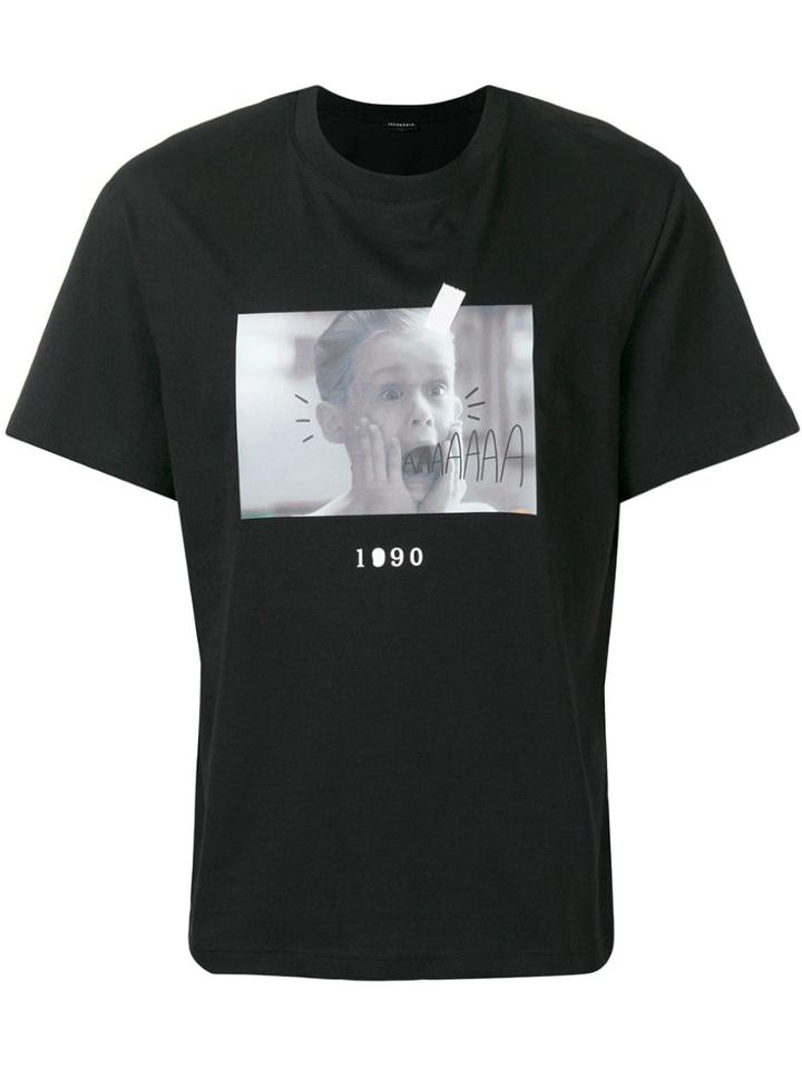 Throwback. Home Alone T-shirt - Black