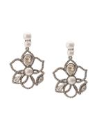 Oscar De La Renta Pearl Flower Earrings - Silver