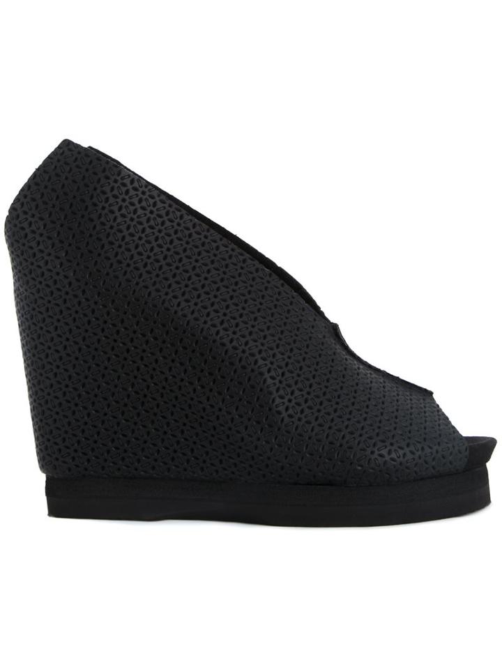 Peter Non Wedged Sandals