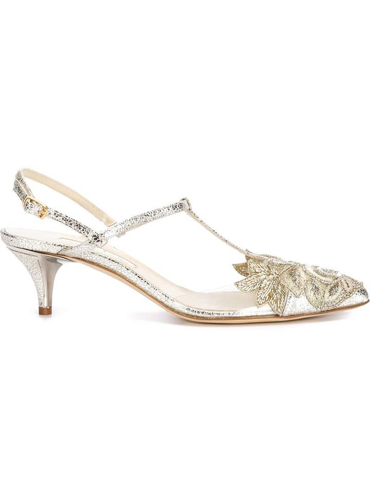Oscar De La Renta Floral Embroidery Detail Pumps