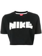 Nike Cropped Logo T-shirt - Black