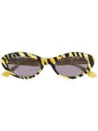 Mcq Alexander Mcqueen Zebra Print Sunglasses - Black