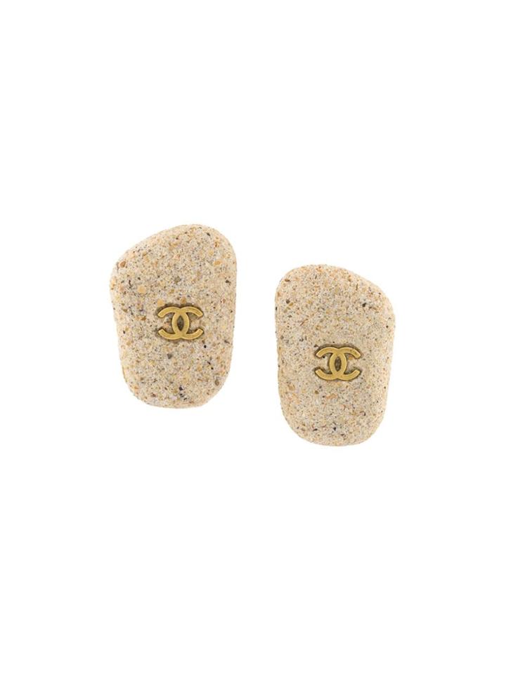 Chanel Vintage Agate Logo Clip-on Earrings - Grey